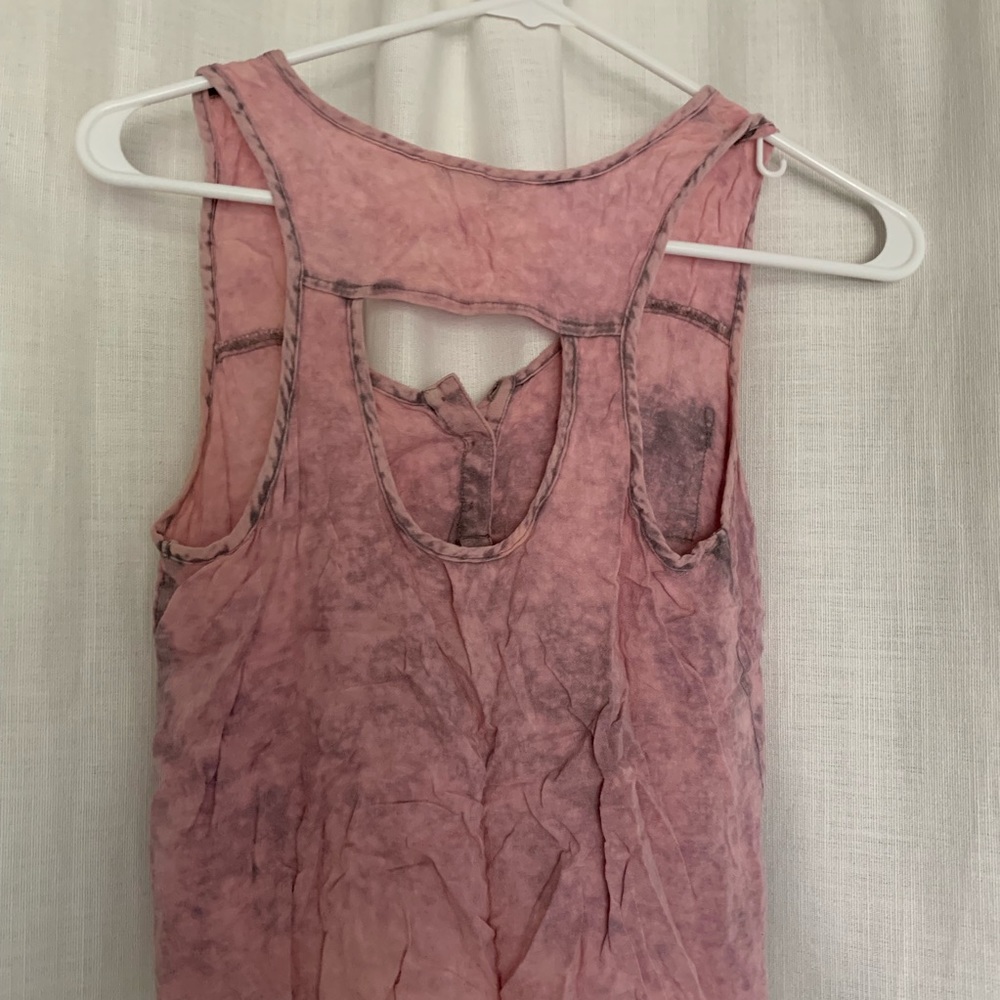 LA Hearts Tank Top - Picture 3 of 4